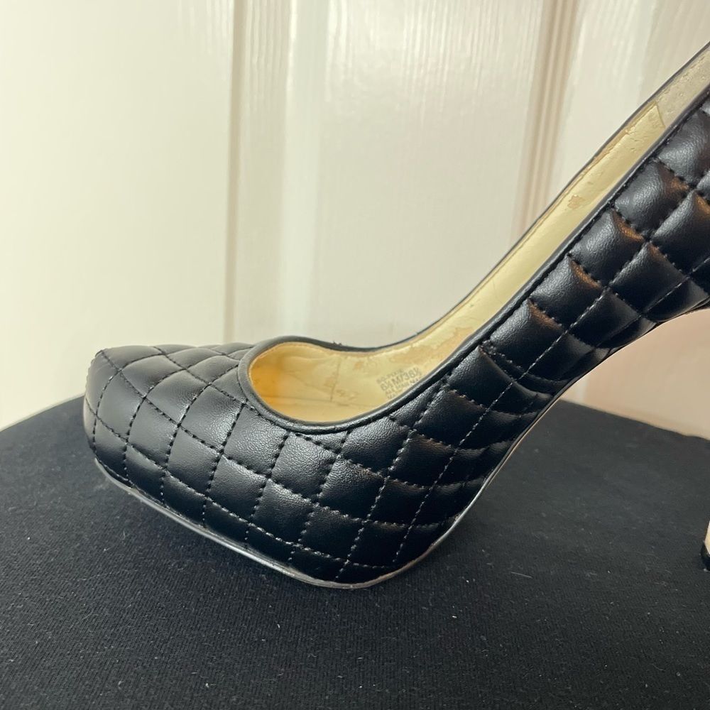 BCBGeneration Black Heels​​​ - Picture 3 of 9